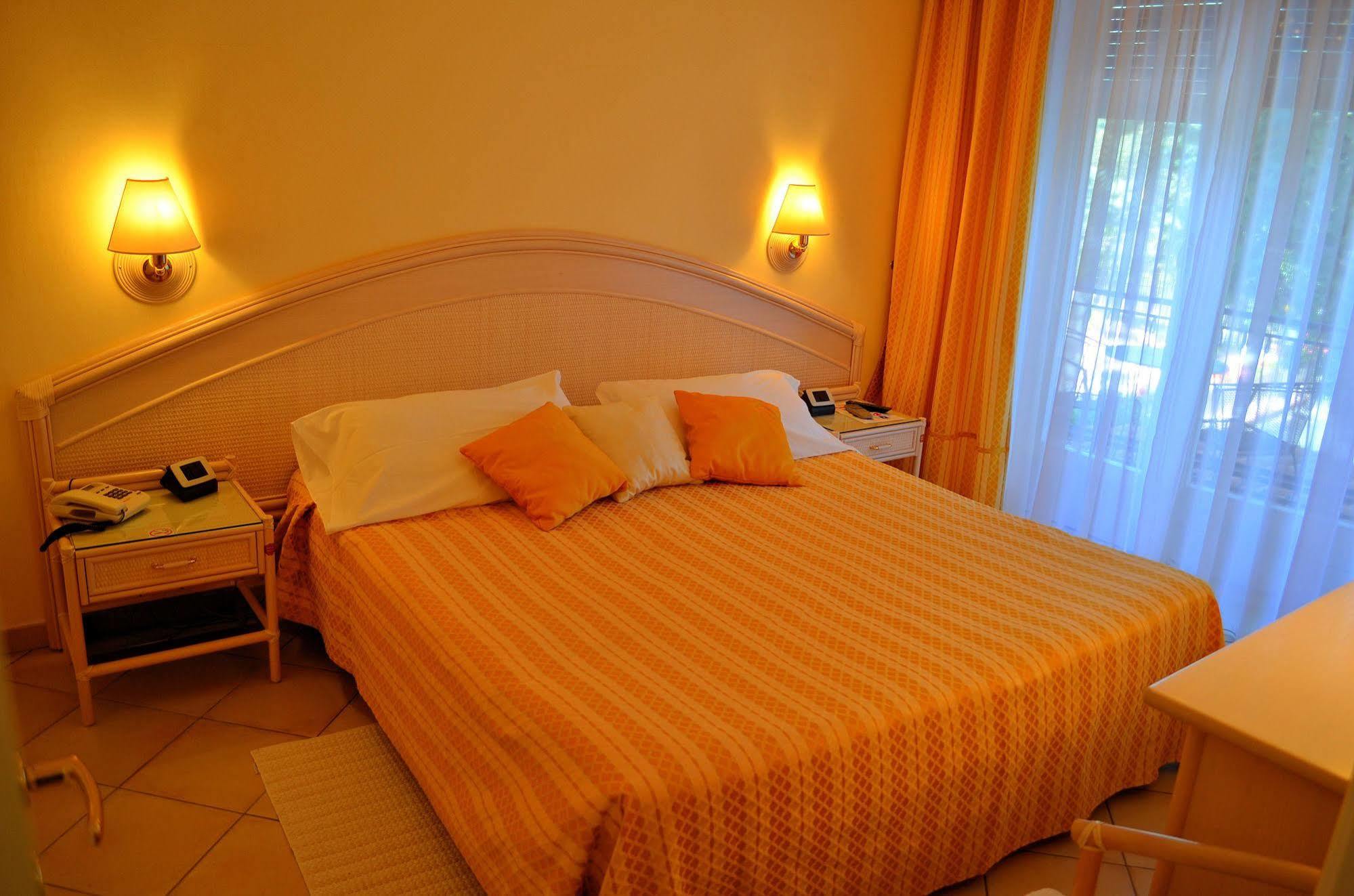 La Riserva Di Castel D'Appio- Charme & Relax Ventimiglia Exterior photo