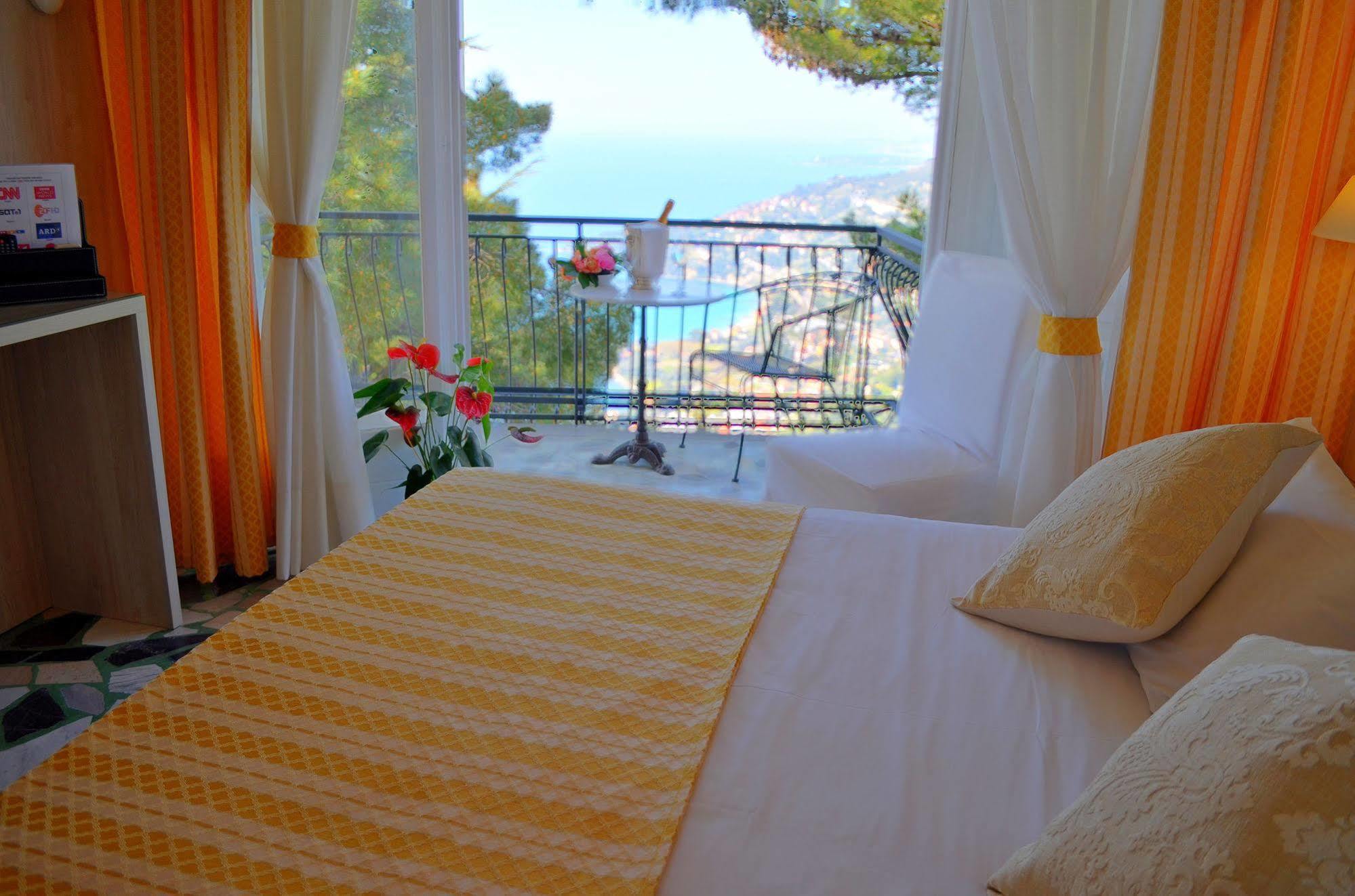 La Riserva Di Castel D'Appio- Charme & Relax Ventimiglia Exterior photo